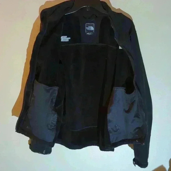 The North Face, heavy jacket, medium, black - Picture 7 of 9